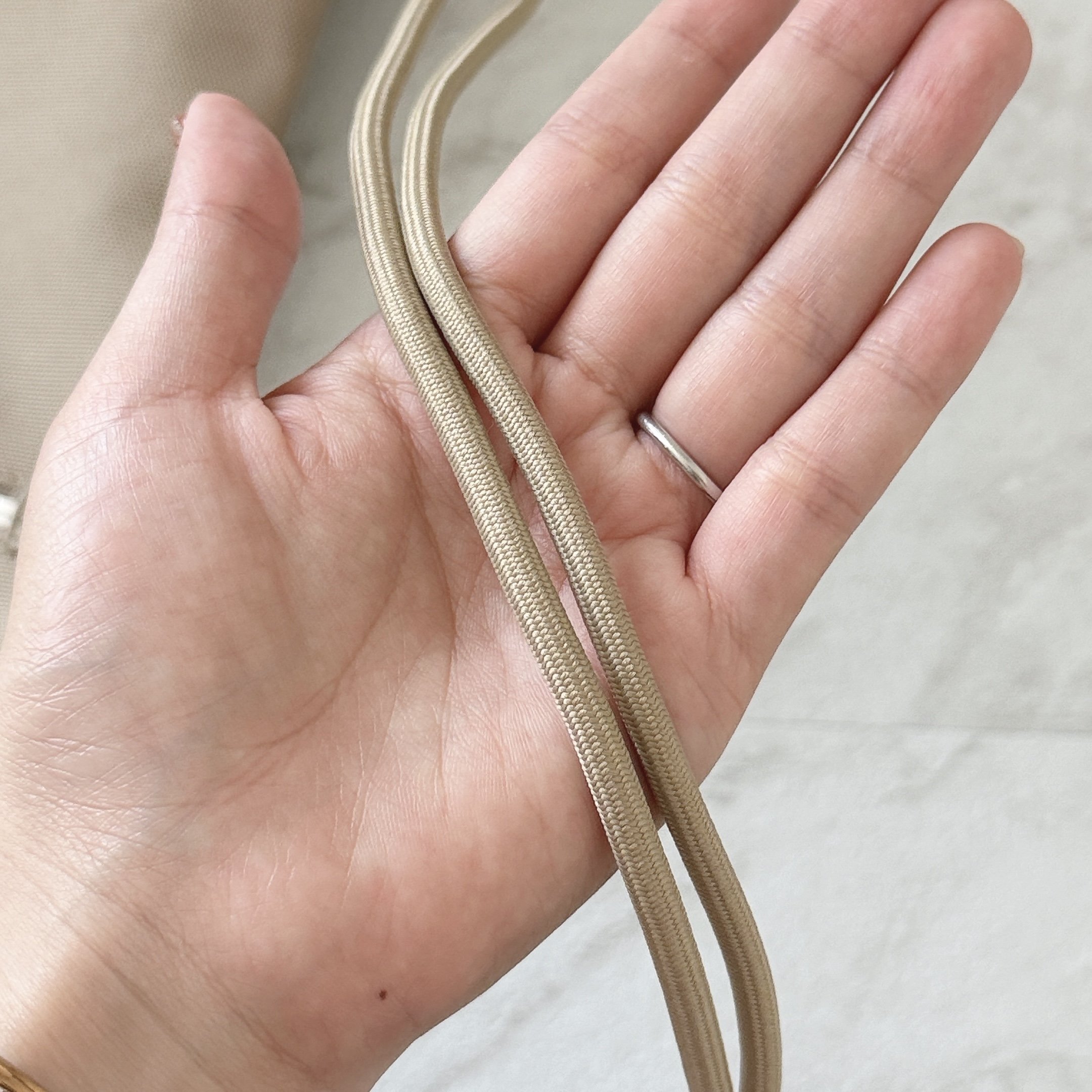 【GU】荷物が多い日の救世主！2990円の「たっぷり収納バッグ」ガバッと開いて使いやすい！《購入レビュー》