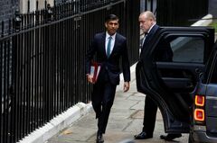 英スナク新首相、市場沈静化でも課題は山積