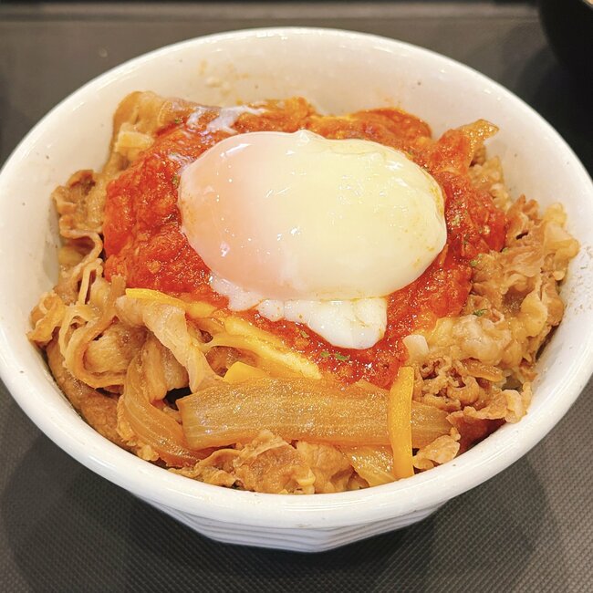 「週一で食べてる」「大盛りにして正解」松屋の“やみつきメニュー”ウマすぎて涙出る…!「あまりにも罪すぎる」