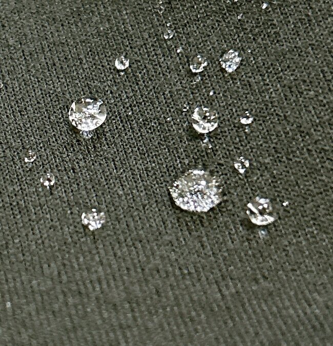 【ワークマン】着痩せも体型カバーも叶う!1500円の「ふんわりトップス」お尻やお腹がまるっと隠せて嬉しい!