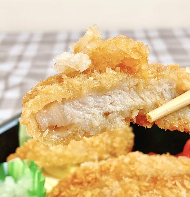 「絶品すぎてワロタ」「どハマり中」ほっともっとの“限定やみつきメニュー”ひと口でリピを確信したよ…！「美味しすぎてめっちゃ笑顔になった」