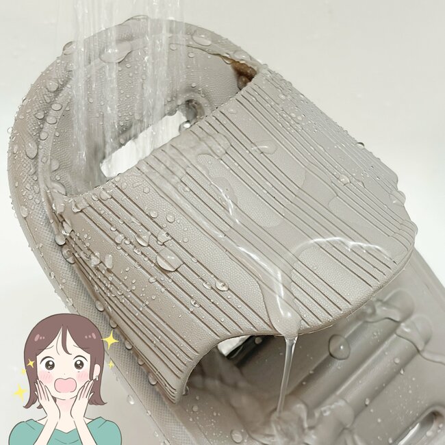 「再販でやっと買えた！」3COINSの“天才が考えたスリッパ”両方から履けて便利すぎる！「すごいアイデア」「ストレスが無くなりました！」