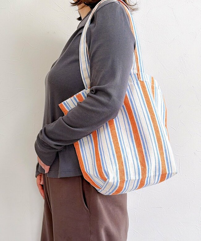 まとめ買いして大正解…!セリアの「めちゃかわトートバッグ」ありそうでなかったデザインに感動した!《購入レビュー》