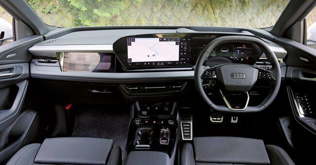 アウディQ6 e-tronインパネ