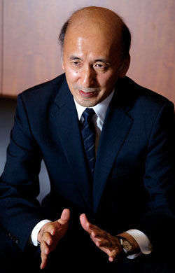中曽 宏（日本銀行副総裁）独占インタビュー <br />異次元緩和から1年 <br />未踏の領域で続く挑戦