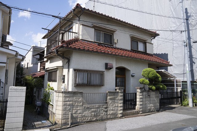 コメ価格が1.8倍！なのに消費者物価はたった3％上昇…政府統計データが“お粗末”なワケ
