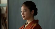 戦争も、教育も、すべてが塗り替えられた…朝ドラ『あんぱん』折り返し地点で見えたこと【第61回レビュー】