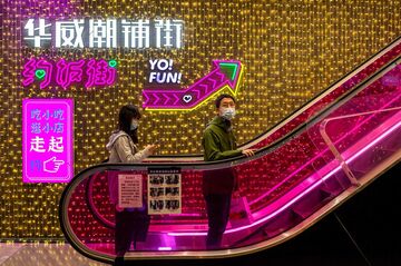 コロナ禍が広げた貧富の差、中国経済に重い代償