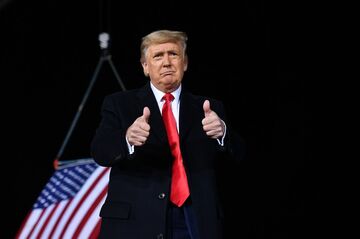トランプ氏新SNSの企業価値は？　市場も評価に迷い