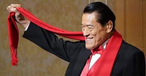「この人とならうまくいきそうだ」アントニオ猪木が「1億円挙式」をした倍賞美津子の素顔とは