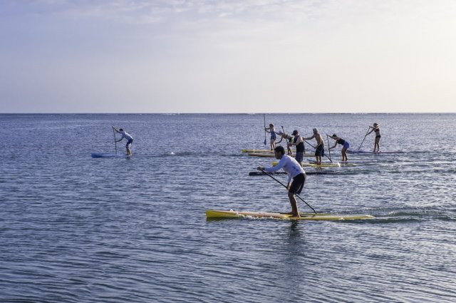 ワイキキ・ビーチで人気のアクティビティ「SUP」