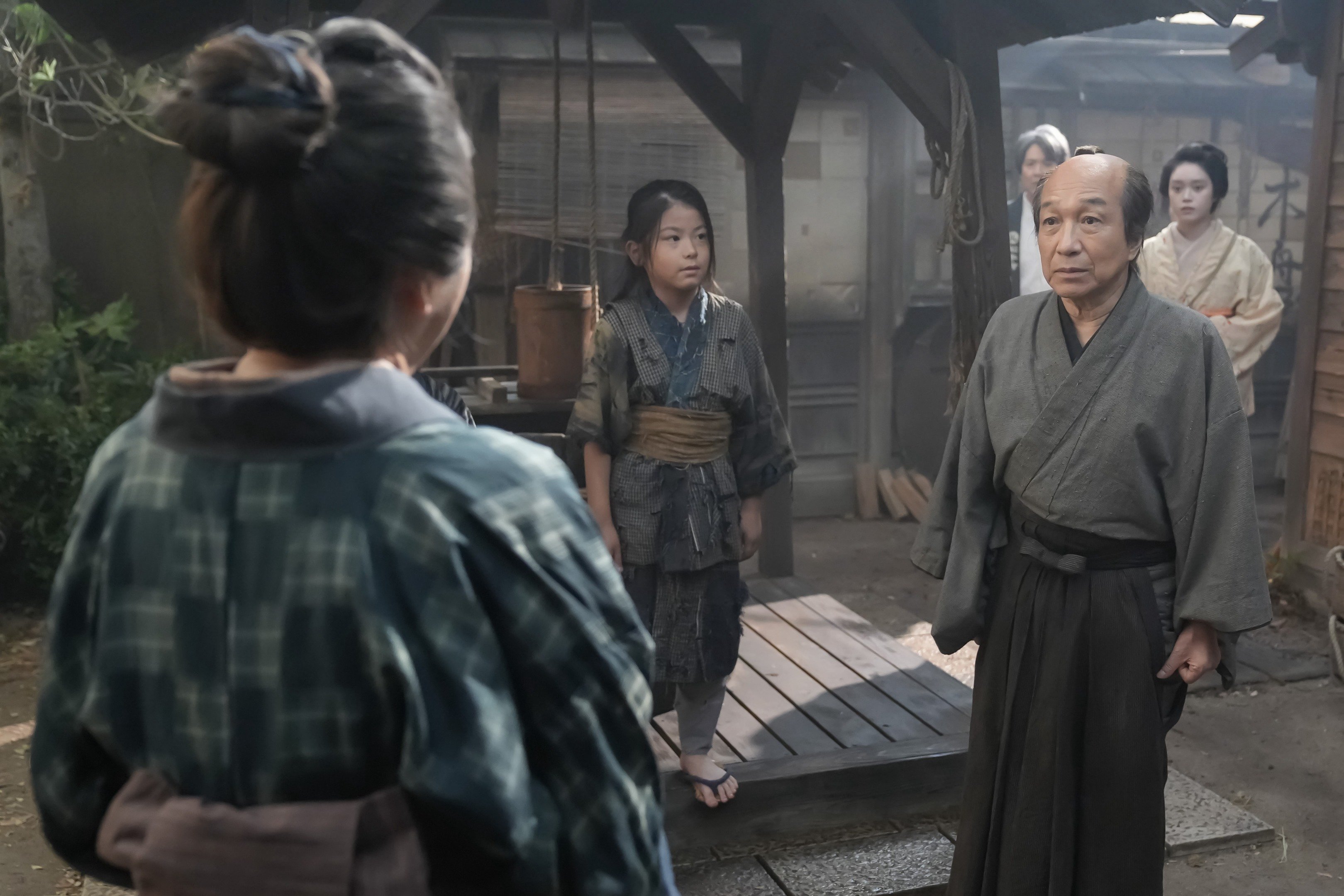 吉沢亮と板垣李光人の“再会”に視聴者ザワザワ?結婚報告でお祝いの回かと思いきや波乱の展開〈ばけばけ第68回〉