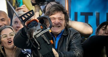 まさか日本の裏側で…「ペソはクソ以下」と言い放つ“アルゼンチンのトランプ”が始めた「壮大な経済実験」とは?