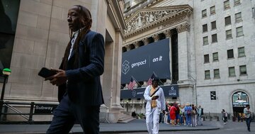 過熱する米株市場から老後資金を守るには
