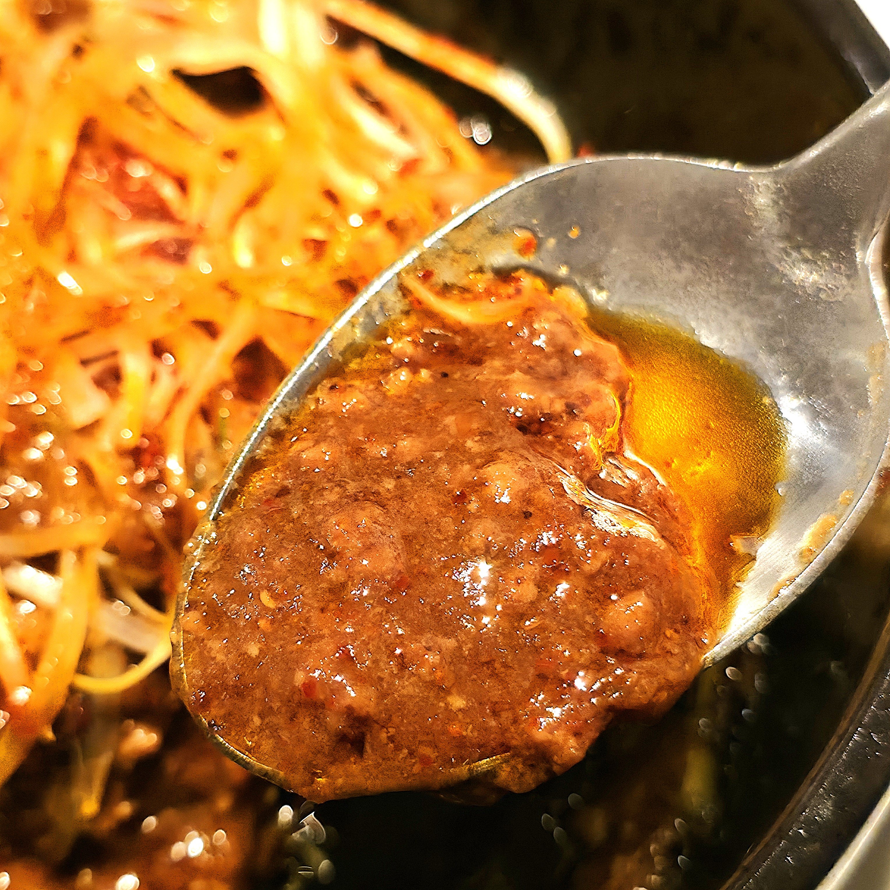 ごはん大盛りにすればよかった…！デニーズの“期間限定メニュー”旨味がジュワッと広がって、食べる手が止まりません！「白米と相性最高」「めっちゃ白米進む」