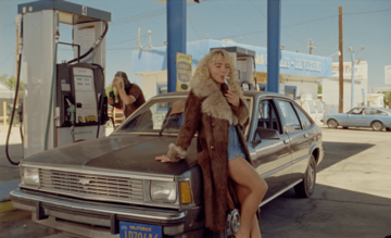 喫煙を再びクールにする米セレブたち