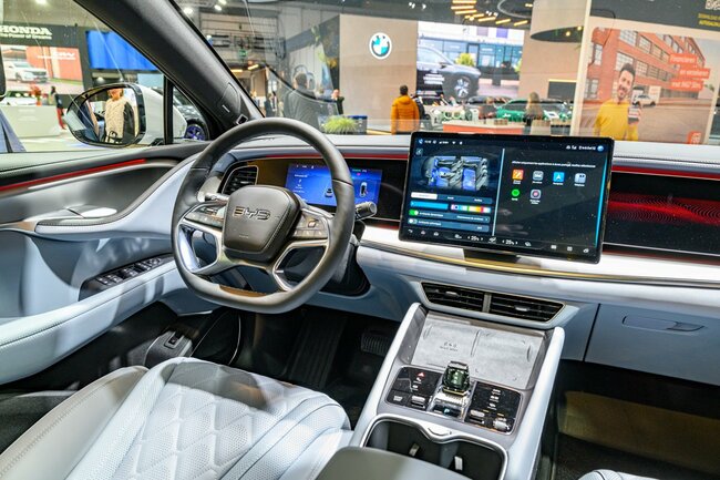 世界に輸出し始めた中国製EVもディープシークの車載用AIを採用