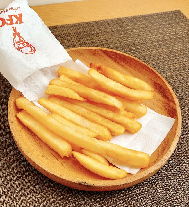 お肉デカすぎんだろ…!ケンタッキーの“よくばり全部のせバーガー”ボリューム満点で大満足!「次元が違うレベルで美味い」「ファストフードってのはこうよ」《実食レビュー》