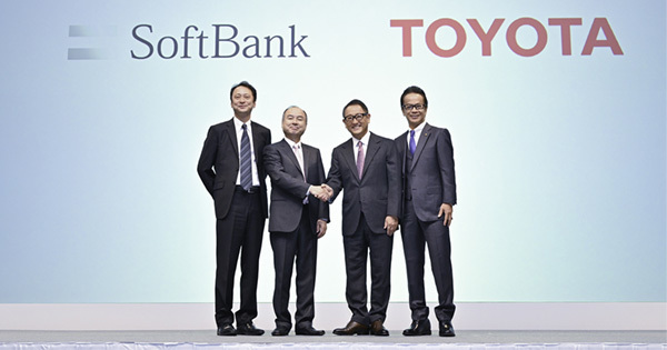 トヨタとソフトバンクの事業提携の会見 トヨタとソフトバンクの事業提携の会見