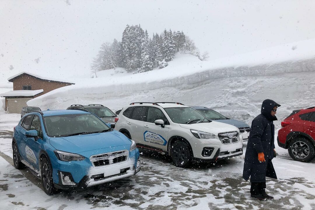 乗り換えポイントの肘折温泉付近の様子