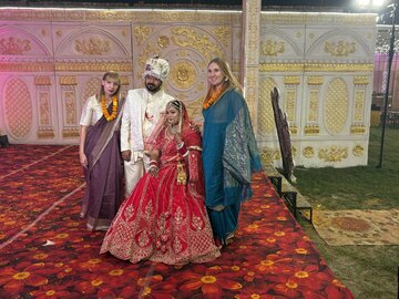 飛び入り歓迎のインド豪華結婚式、ただし有料で
