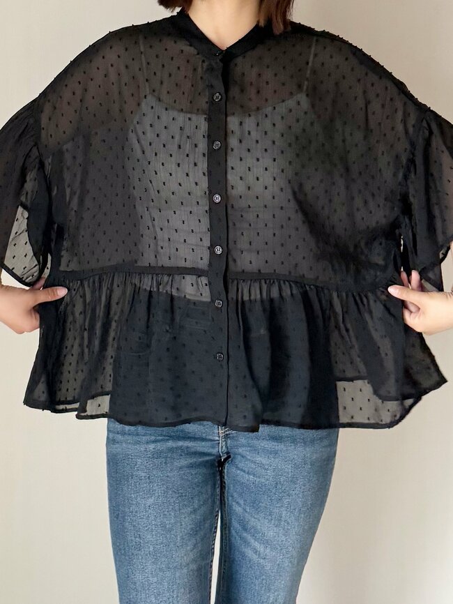 【しまむら】サッと羽織るだけでカワイイ!1639円の「涼しげトップス」ふんわり揺れるフレアシルエットが素敵すぎる!《着用レビュー》