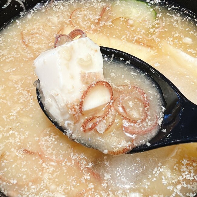 「べらぼうに美味かった」大戸屋の“やみつきメニュー”旨みたっぷりで白米が止まらない!「ゴハンがすすみました」「ラー油かけるとさらに美味しい」【実食レビュー】