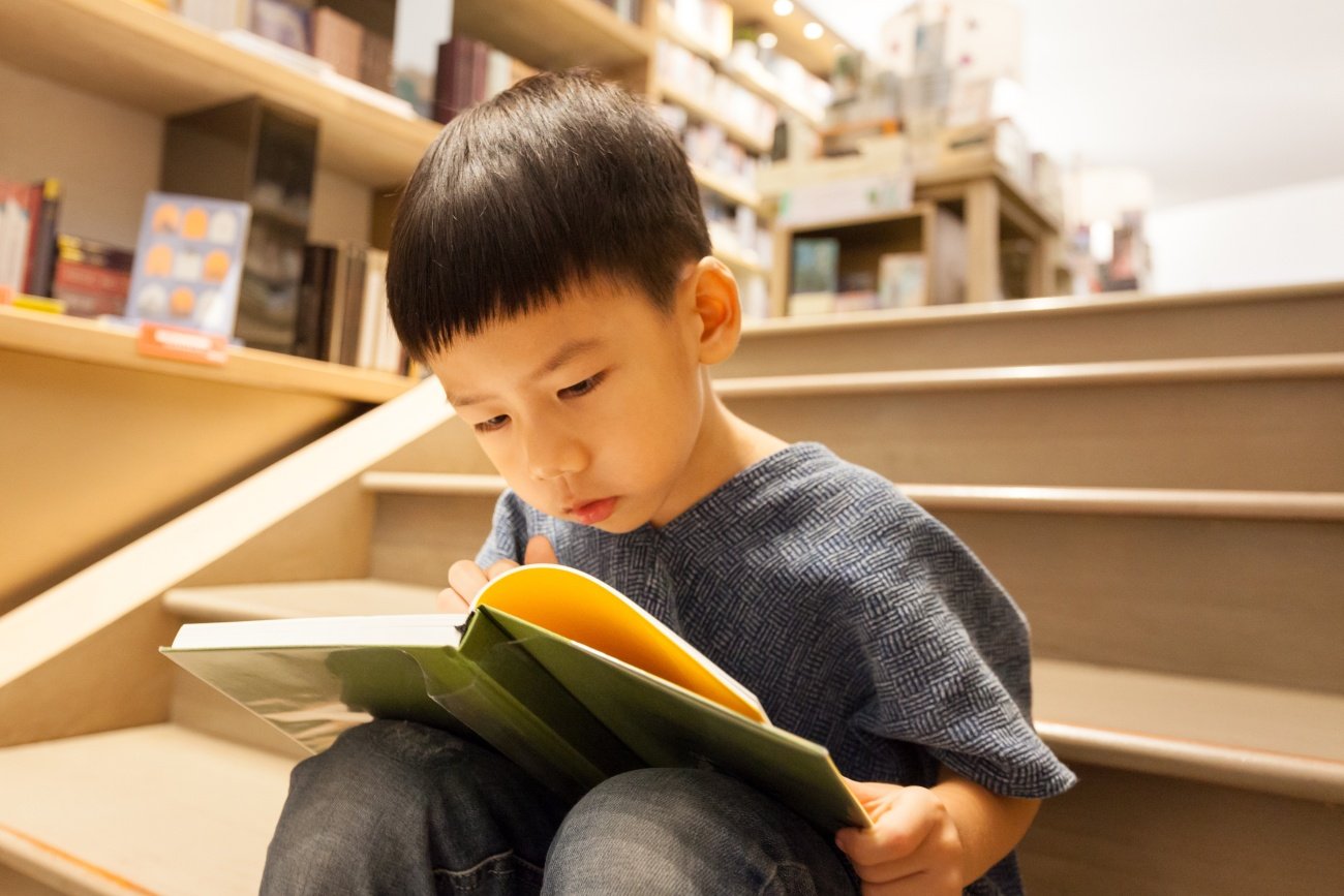 【子どもの不登校】街の中にもある! 不登校の子どもの居場所