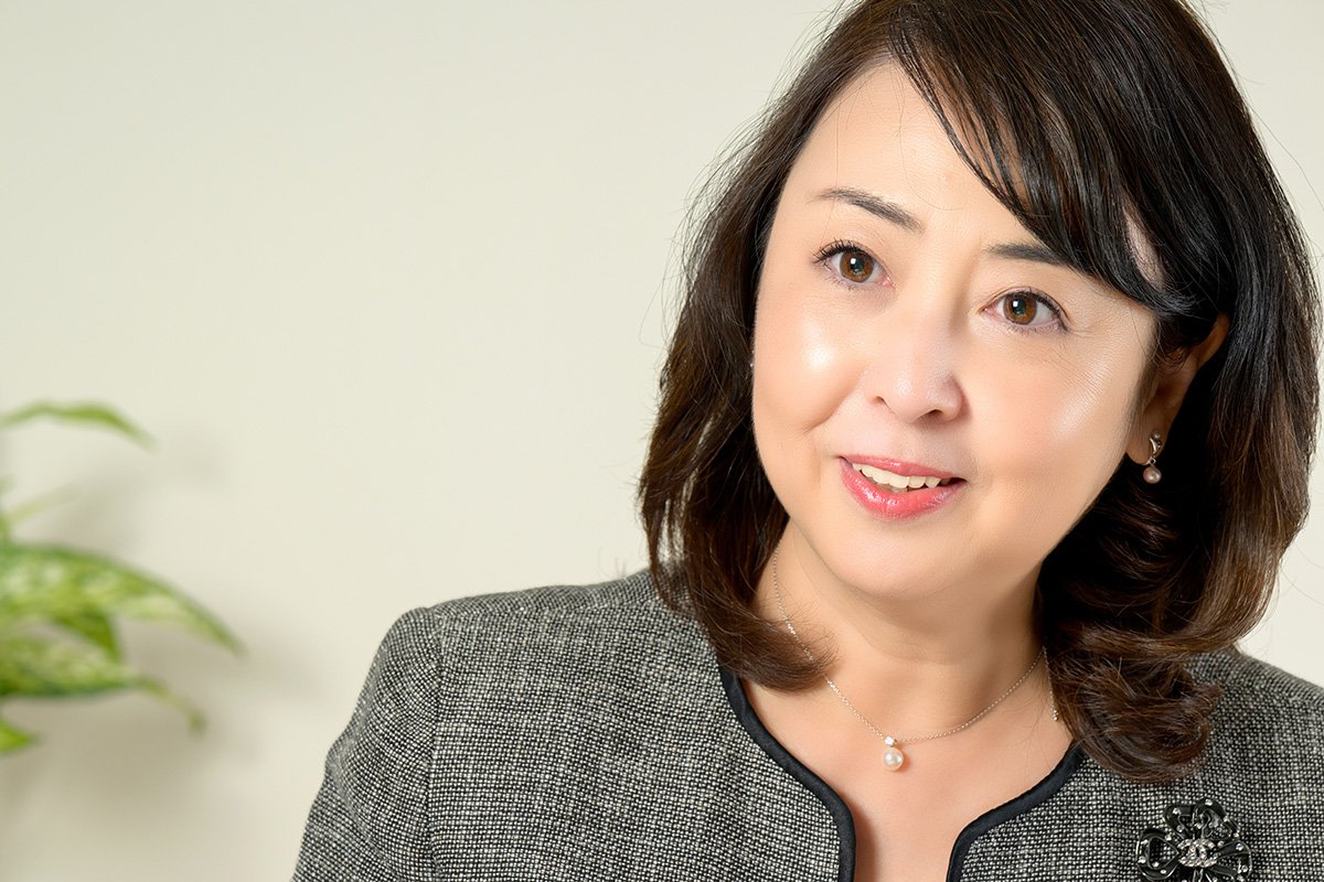 牛窪万里子