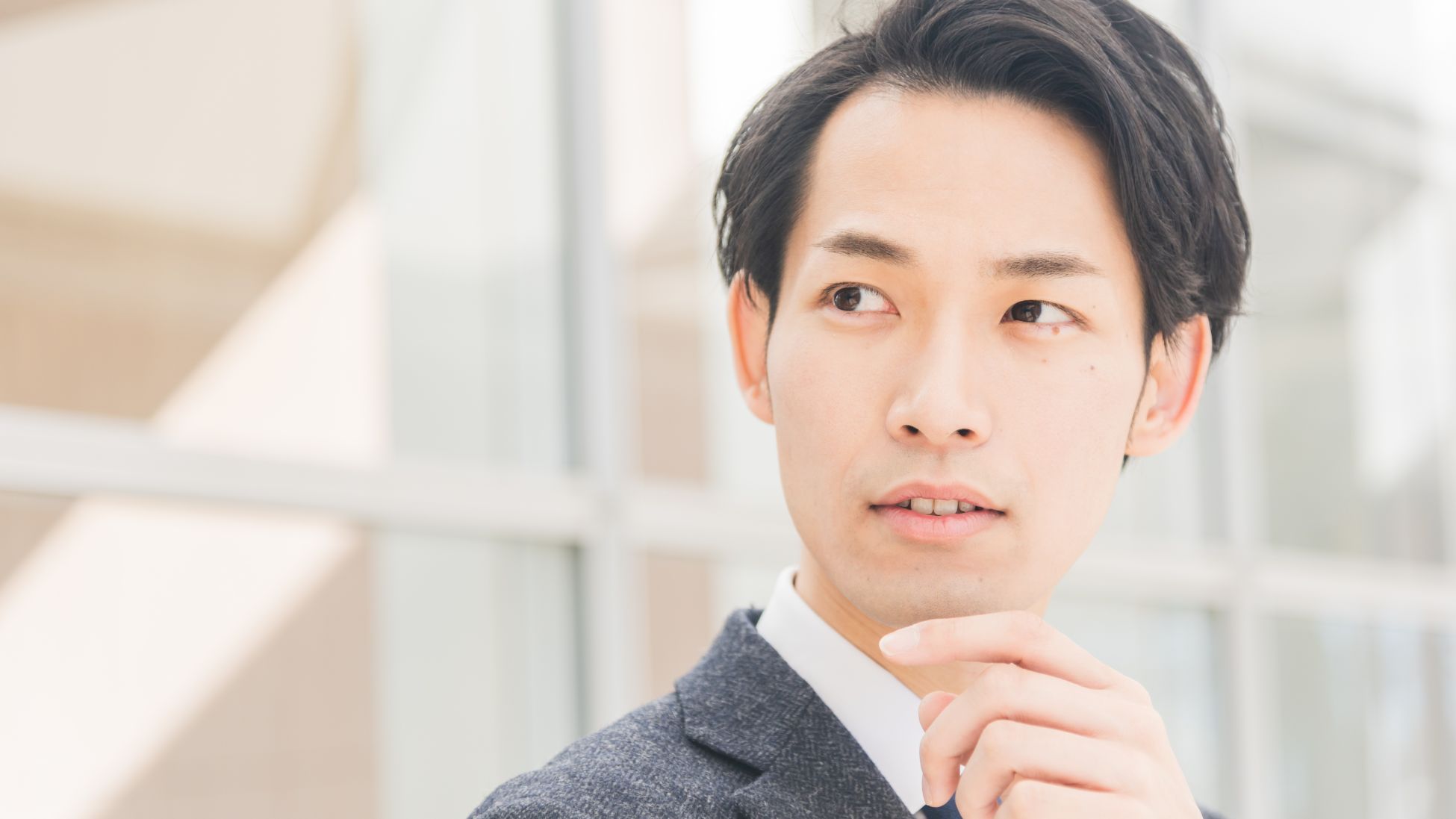 話を盛る傾向のある人物