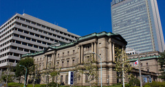 日銀の政策転換は矛盾を含み、実行も難しい