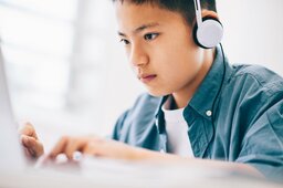 マイケル・ジャクソンの名曲が単調作業の効率を上げる！　記憶力日本一が語る、作業用BGMの是非