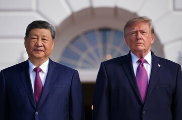 米中首脳会談、トランプ氏が習氏を出迎え
