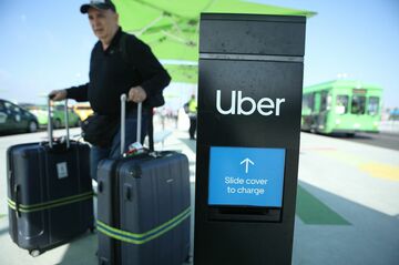 ウーバー、運転手による独自料金設定の実験 加州法に対応