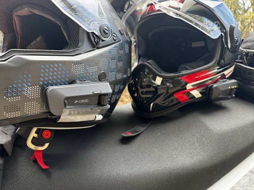 今回は2台の走行だったので、メッシュ通信の強みを見ることができませんでした。次回の大人数ツーリングが楽しみです