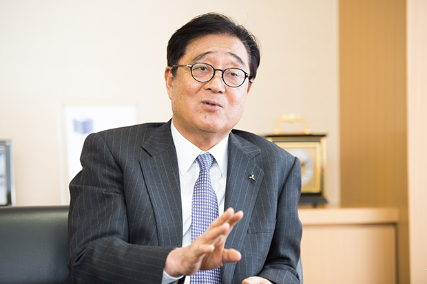 三菱自・益子修CEOが説く、企業も国も改革には「女性の力」が不可欠だ