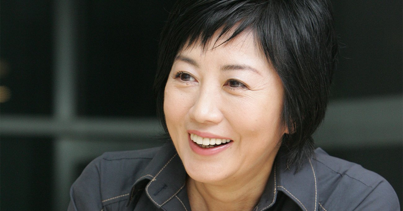 キャスターの小宮悦子