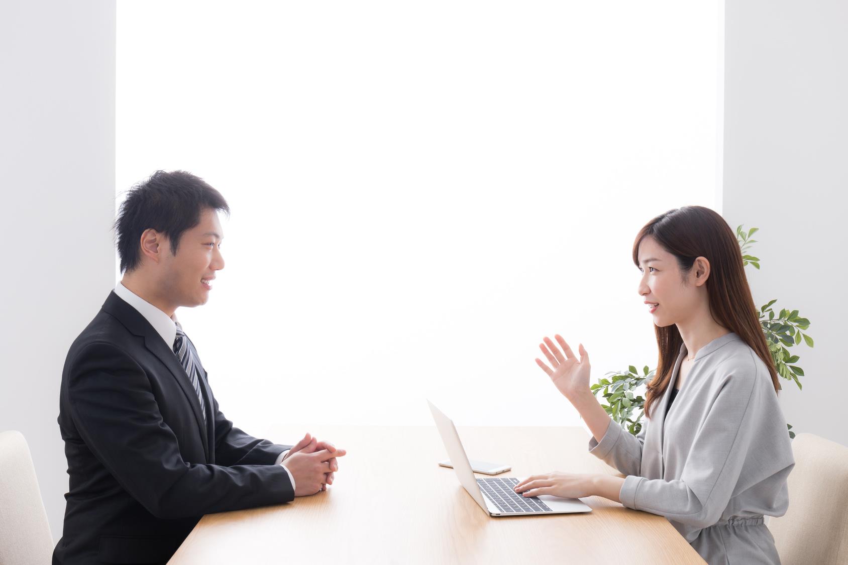 なぜ、一流マネジャーは部下を「褒め」ないのか?