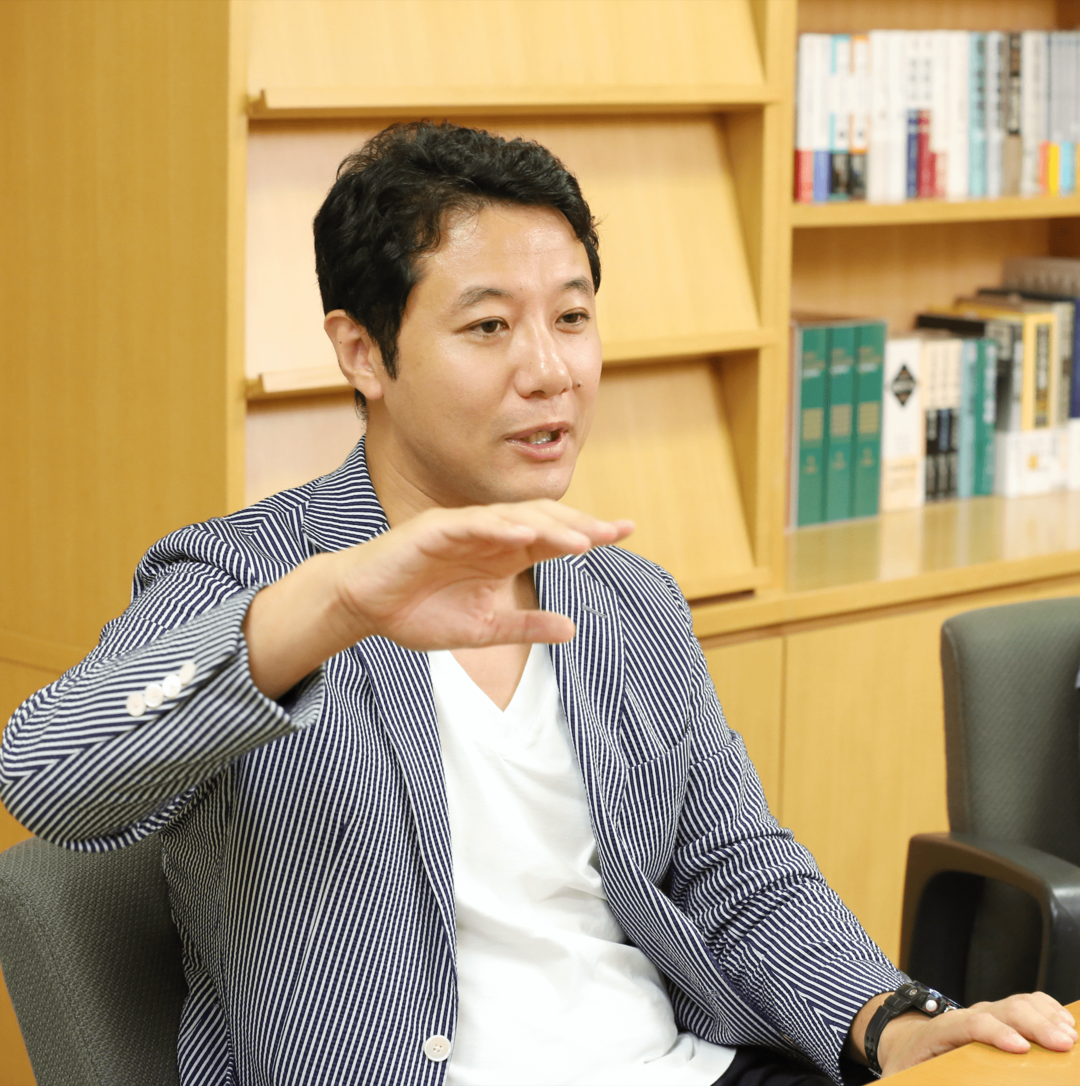 世界に通用する人材とコンテンツの共通点――サッカー、経済学者、料理人、葛飾北斎、川久保玲