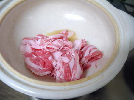 疲れたビジネスパーソンのスタミナ増強!<br />激うま薬膳小鍋「中華風にんにくすき焼き」