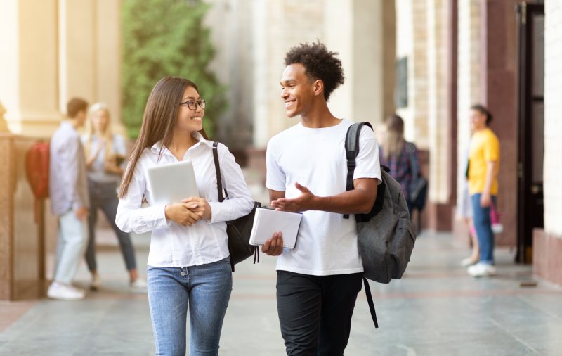 米ボストン大学で学期中に「対面デートをする」と追加単位がもらえる理由とは?