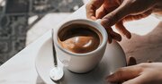 コーヒー依存の2人が「カフェイン断ち」、挑戦3カ月の体の変化や成果は？