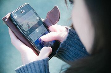 「携帯違約金1000円」まさかの密室議論か