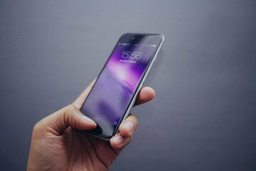 アップル、iPhoneロック解除めぐりトランプ大統領と対立