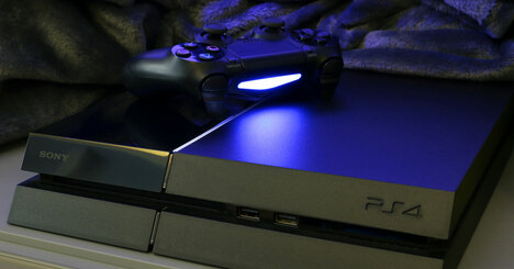 ソニーPS4で性描写制限、ソフト会社には反感も