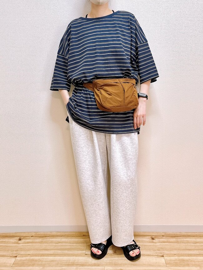 「全色買いました」ユニクロの“1990円ミニバッグ”見た目以上の収納力で大助かり！「求めていたサイズ感」「安価でガシガシ使える」