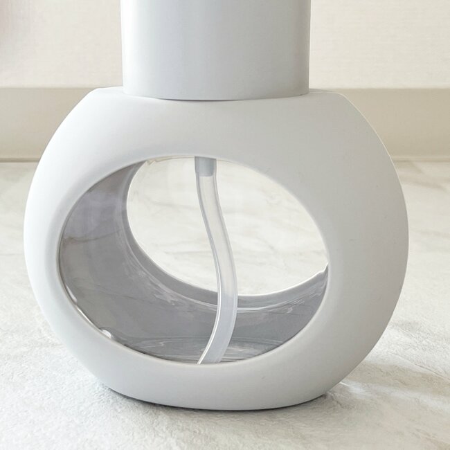 壁掛けもできるなんてすごい！3COINSの「自動で出てくるディスペンサー」プチプラ価格でゲットできて嬉しい！