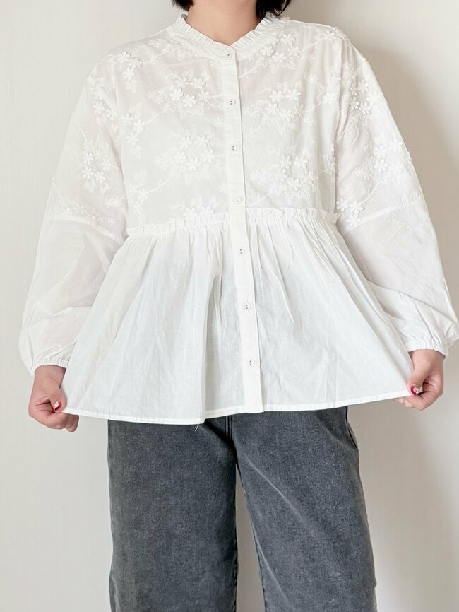 【しまむら】ぽわんとしたシルエットが可愛い!2189円「ふんわりブラウス」二の腕をまるごと隠せてありがたい!《購入レビュー》