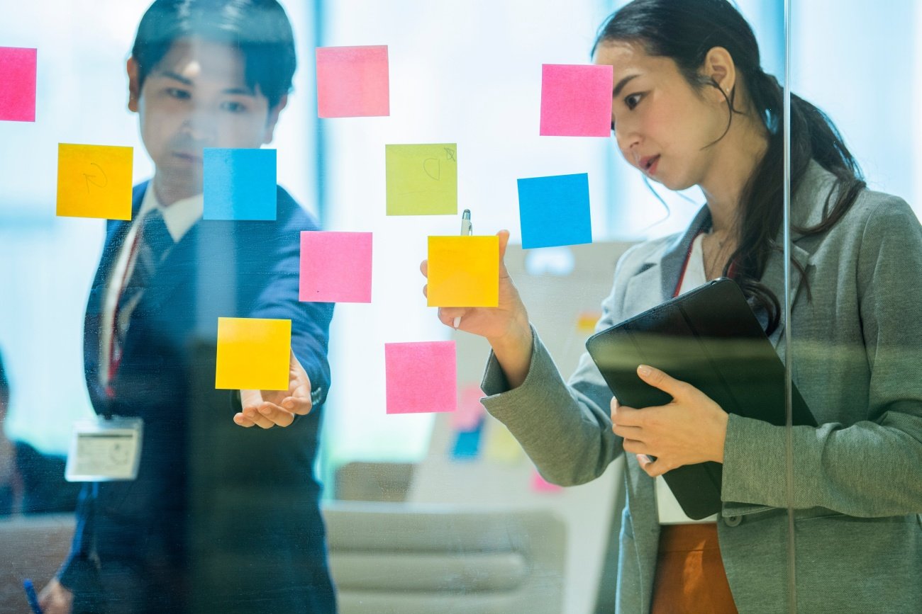 【戦略立案】三流は「ベンチマーキングする」、二流は「フレームワークを埋める」、では一流は？