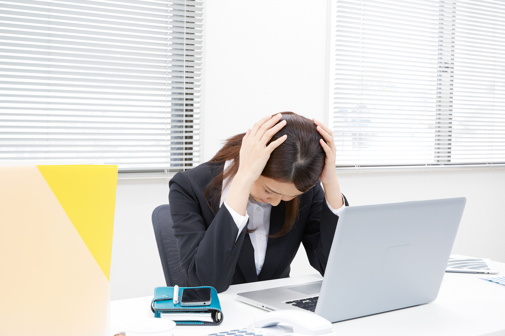 仕事中、人によく「○○」を聞く人が残念な理由